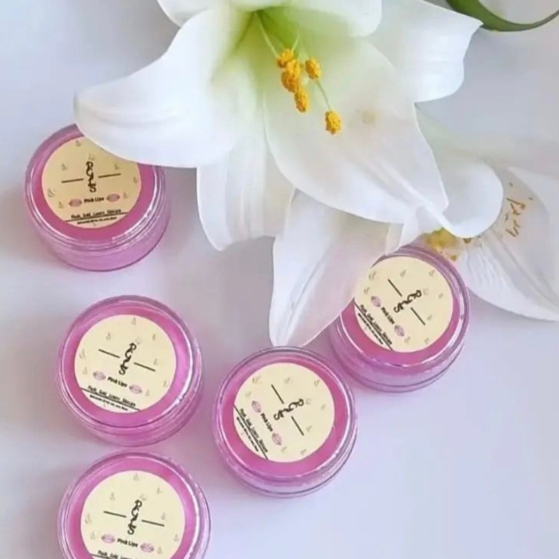 plush_gold_luxury_skincare Pink Lips